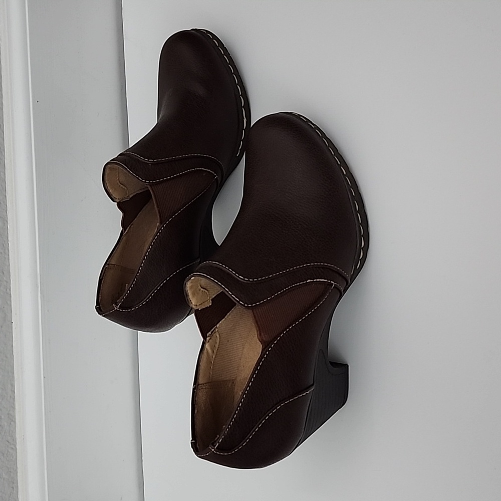 Croft and Barrow Ortholite Bootie Brown Size 6